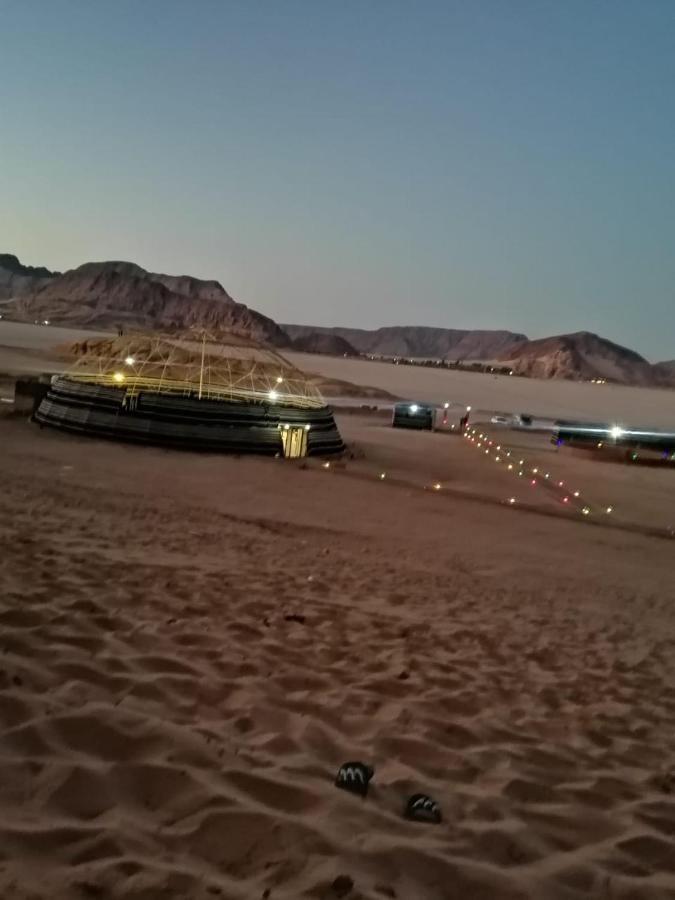Hôtel Oryx Camp à Wadi Rum Extérieur photo