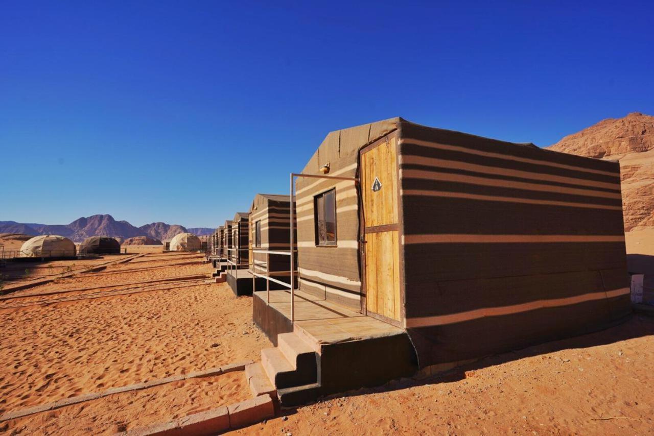 Hôtel Oryx Camp à Wadi Rum Extérieur photo